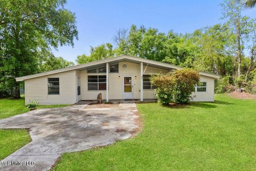 11213 Dobson Rd, Gulfport, MS, 39503-3469 | Card Image