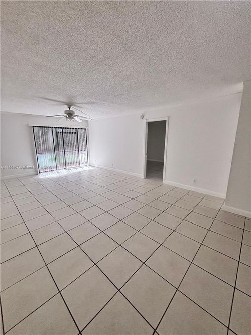 apt-104-430 Commodore Dr, Plantation, FL, 33325-2134 | Card Image