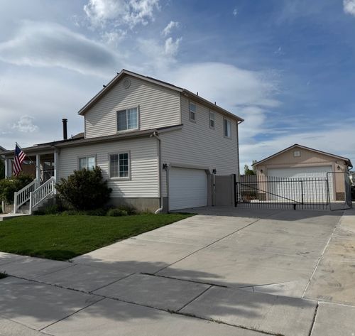 1855 E Boulder St, Eagle Mountain, UT, 84005-4655 | Card Image
