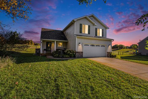 9123 Oneida Way, Pinckney, MI, 48169-6501 | Card Image