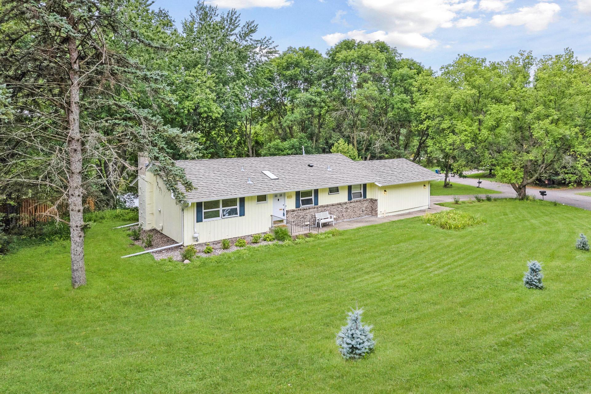 Woodgate Ct, Minnetonka, MN 55345