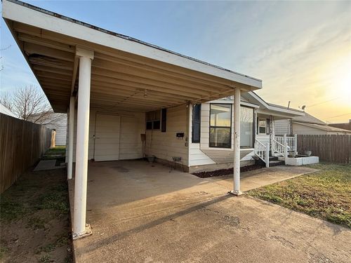 306 10th Street, Snyder, OK, 73566 | Card Image