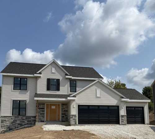 3716 Oakmont Trl, Waukesha, WI, 53188-5726 | Card Image