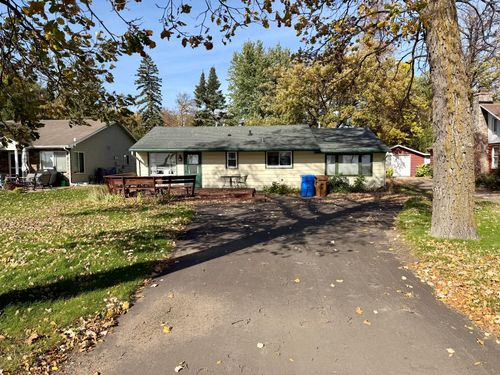 926 W Lake Dr, Detroit Lakes, MN, 56501-4319 | Card Image