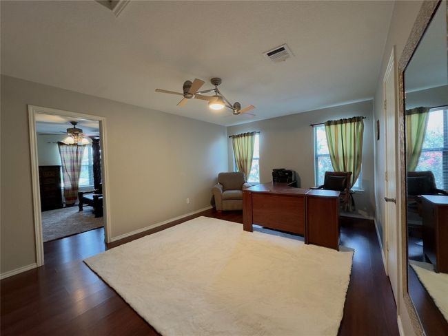 Upper floor living area | Image 12