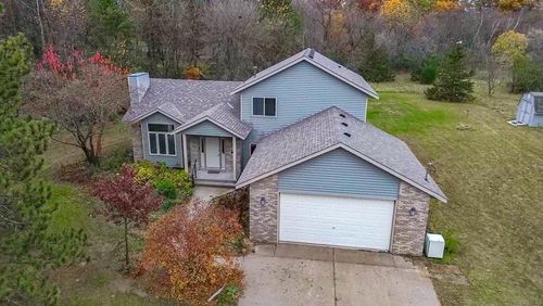 16918 Vassar St Ne, Columbus, MN, 55025-8885 | Card Image