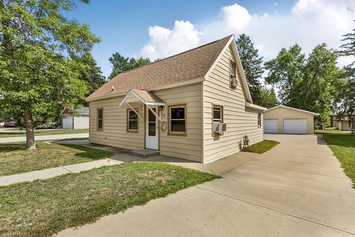 316 6th St S, Sauk Rapids, MN, 56379-1328 | Card Image