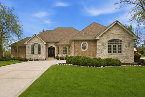 9090 Big Sable Pt, Frankfort, IL, 60423-1773 | Card Image