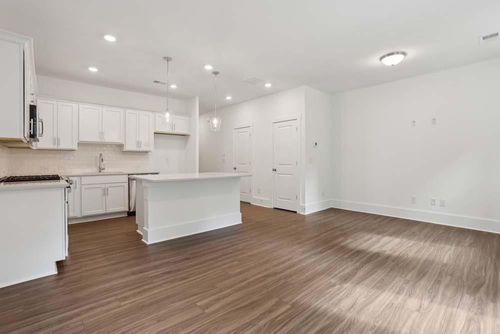 1621 Gunnin Trce Nw, Atlanta, GA, 30318-1210 | Card Image