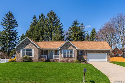 5532 Twilight Ln, Lockport, NY, 14094-1840 | Card Image