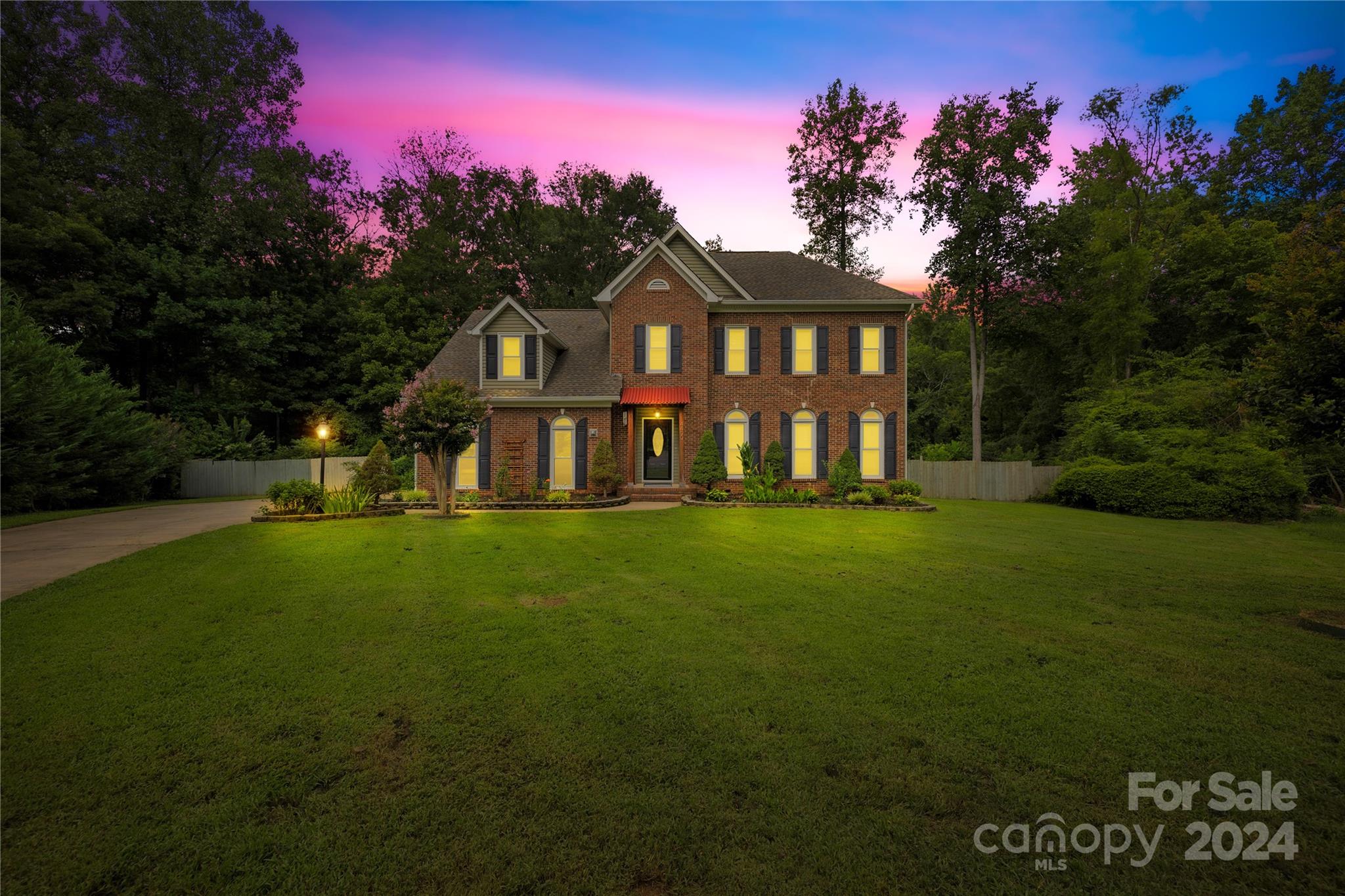 Candalon Way, Matthews, NC 28105