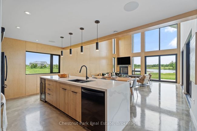 1594 Doe Lake Rd, House other with 4 bedrooms, 2 bathrooms and 2 parking in Gravenhurst ON | Image 6