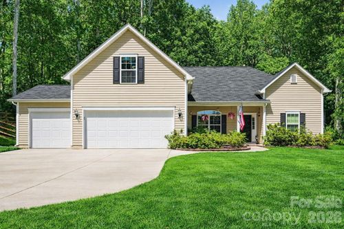 12301 Flatbush Dr, Huntersville, NC, 28078-6305 | Card Image