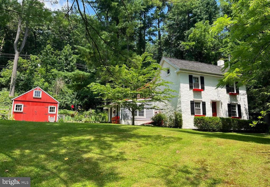 Rock Raymond Rd, Downingtown, PA 19335