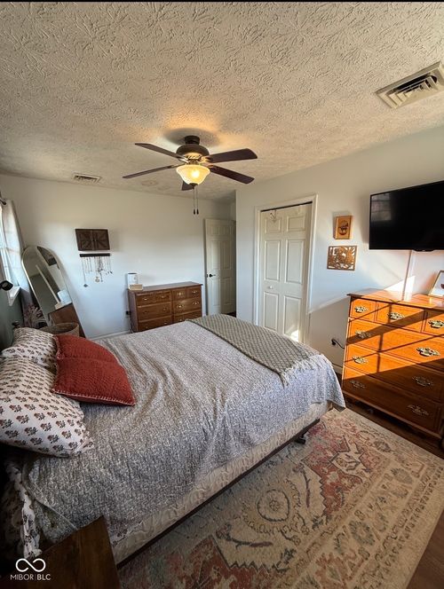 3904 N State Road 9, Greenfield, IN, 46140-8958 | Card Image