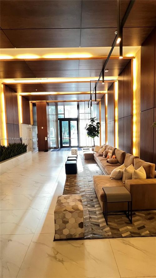 unit-709-2960 Ne 207th St, Aventura, FL, 33180-1451 | Card Image