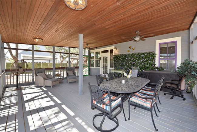 Another view of he porch. | Image 16