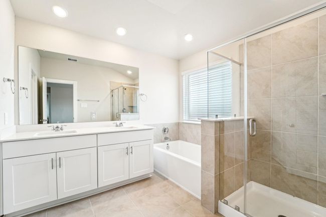 Photo is not of the actual home but is an inspirational photo of builder’s model home and may depict options, furnishings, and/or decorator features that are not included. | Image 28
