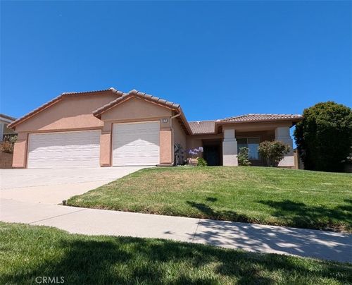 3572 Lehigh, Corona, CA, 92881 | Card Image