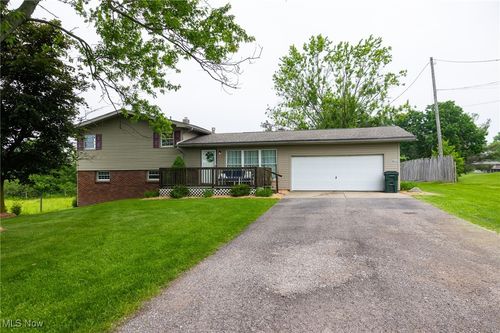 8610 Dover Rd, Apple Creek, OH, 44606-9602 | Card Image