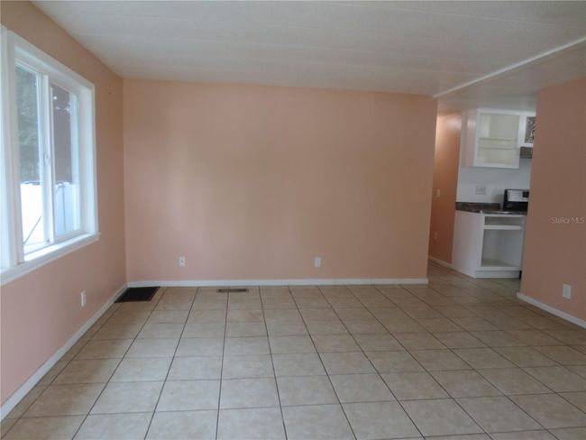 Doublewide living room | Image 36