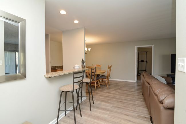 APT-310 - 120 Lakeview Dr, Condo with 2 bedrooms, 1 bathrooms and 1 parking in Bloomingdale IL | Image 9