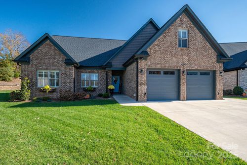 4290 Holly Cir Ne, Conover, NC, 28613-9424 | Card Image