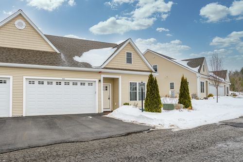 839-839 Ledgewood Way, Clinton, MA, 01510-3940 | Card Image