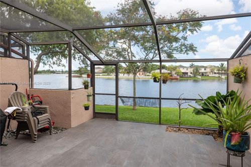 1239 Nw 122nd Ter, Pembroke Pines, FL, 33026-3819 | Card Image