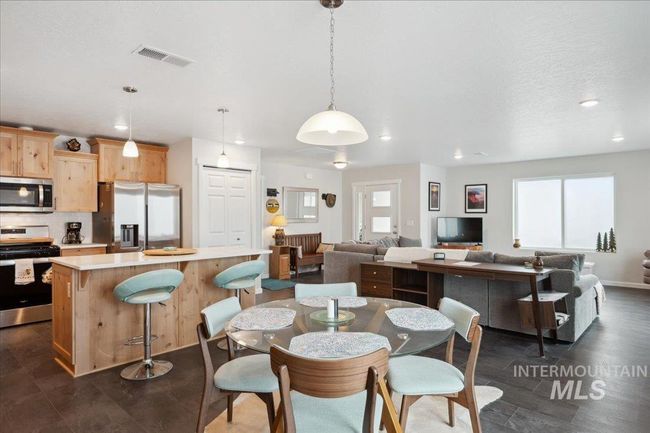 403 Antonette Cir, House other with 1 bedrooms, 1 bathrooms and 1 parking in Cascade ID | Image 6