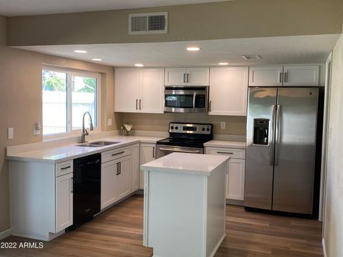2046 S Emerson, Mesa, AZ, 85210-6708 | Card Image
