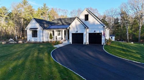 3 William Nichols Rd, West Greenwich, RI, 02817-2011 | Card Image