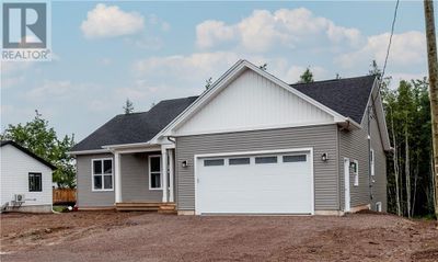 55 Carter St, House other with 5 bedrooms, 3 bathrooms and null parking in Dieppe NB | Image 2