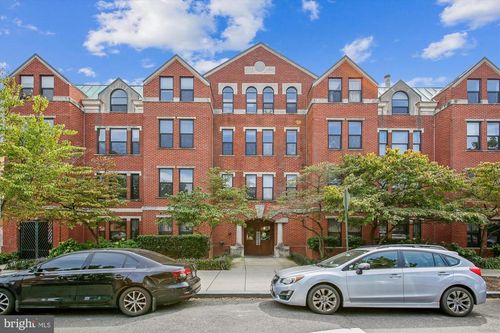 apt-302-649 C St Se, WASHINGTON, DC, 20003-4329 | Card Image