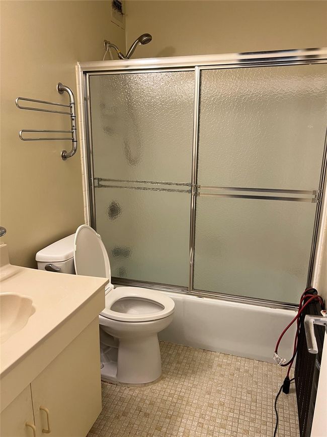 APT-10J - 150 Union Tpke, Condo with 2 bedrooms, 1 bathrooms and null parking in Flushing NY | Image 6
