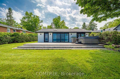 901 Woodland Dr, Oro-Medonte, ON, L3V0R8 | Card Image