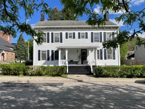 21 Leonard St, Beacon, NY, 12508-3401 | Card Image