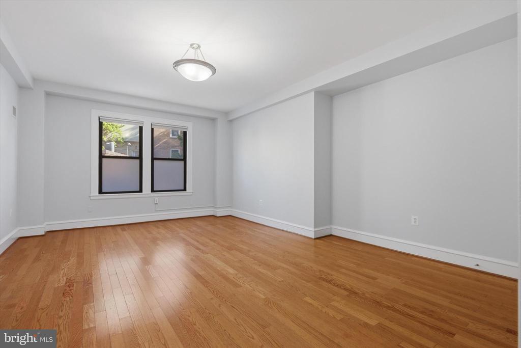 Residential in WASHINGTON 4