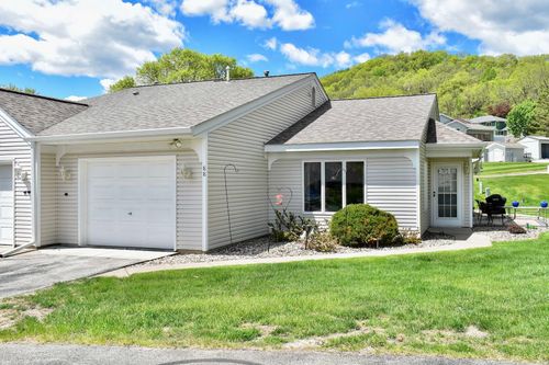 88 Valley Trail Dr, Winona, MN, 55987-1323 | Card Image