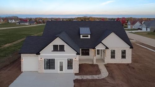 1238 Parkside Dr, Sycamore, IL, 60178-3318 | Card Image