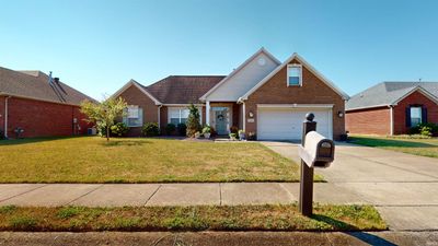 6221 Danville Court, House other with 3 bedrooms, 2 bathrooms and null parking in Newburgh IN | Image 1