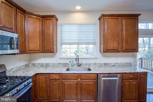 1994 Hickory Ln, Townhouse with 3 bedrooms, 4 bathrooms and null parking in LANGHORNE PA | Image 6