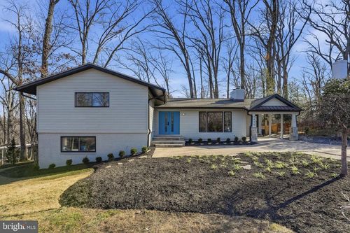3415 Barger Dr, FALLS CHURCH, VA, 22044-1202 | Card Image