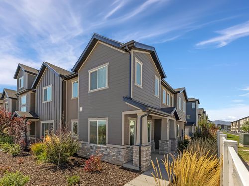 227-a-476 S 700 W, American Fork, UT, 84003-4928 | Card Image