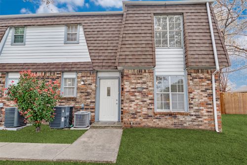 11348 Mccree Rd, Dallas, TX, 75238-3216 | Card Image