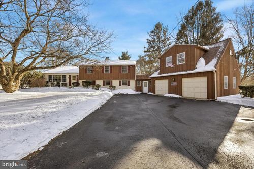 2 Blacksmith Ln, MEDIA, PA, 19063-4411 | Card Image