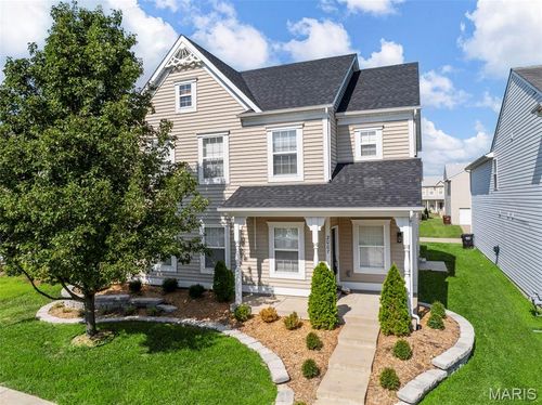 2007 Village Glen Dr, Wentzville, MO, 63385-4763 | Card Image
