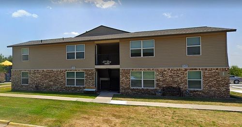 1501 Newland Dr, Gainesville, TX, 76240-2317 | Card Image