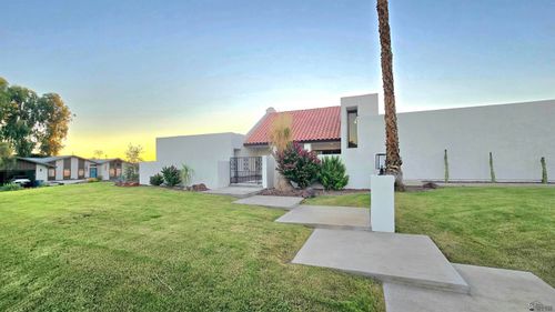 2008 S 14th Ave, Yuma, AZ, 85364-6224 | Card Image