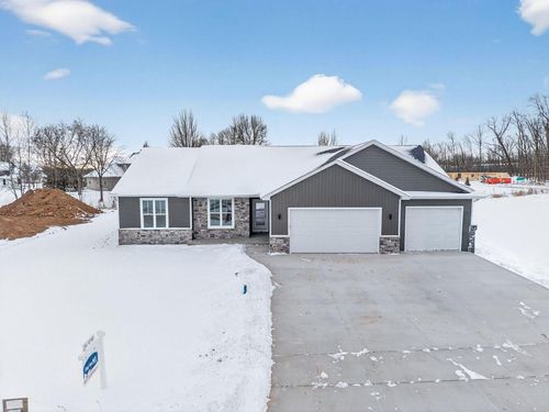 W7083 Otis Drive, GREENVILLE, WI, 54942 | Card Image